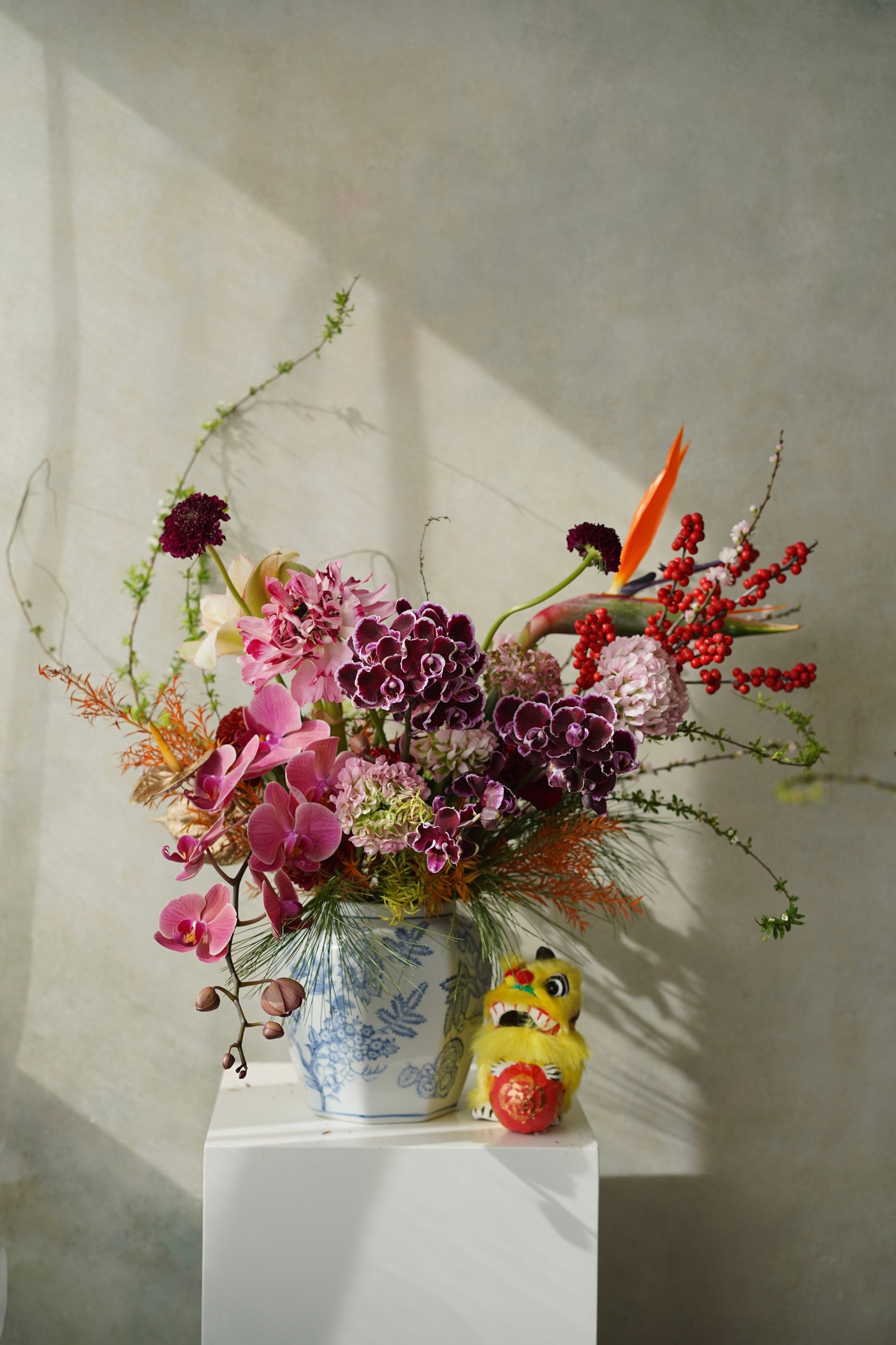 Blue and white porcelain vase